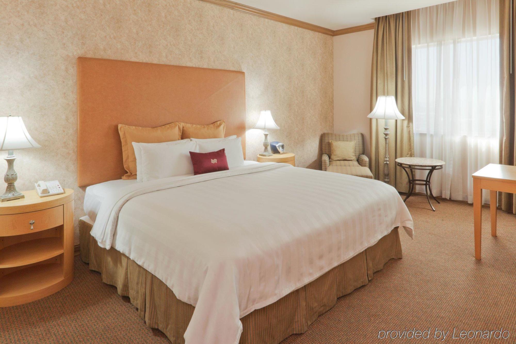 Crowne Plaza Torreon By Ihg Torreón Quarto foto